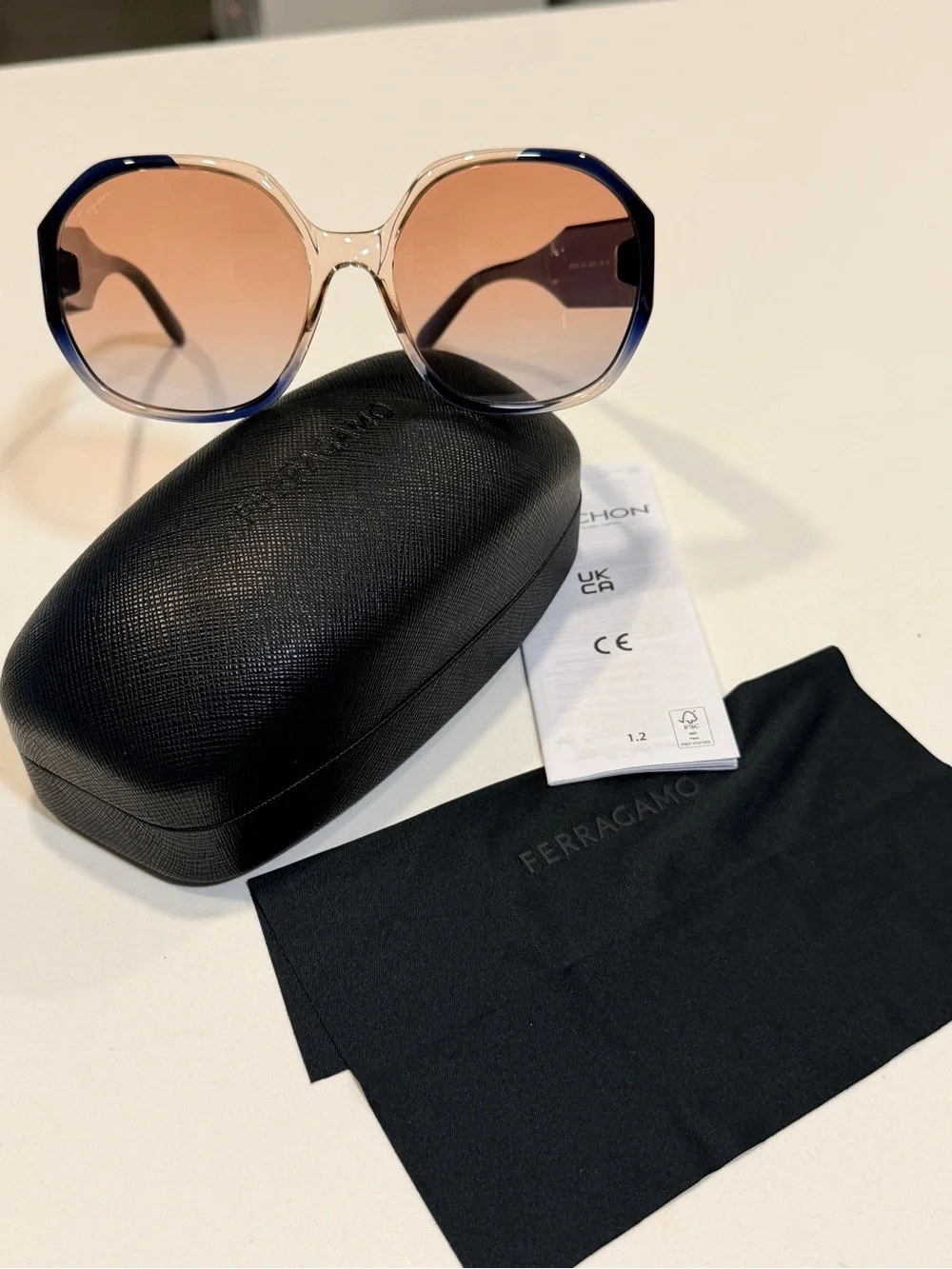 Brand New Salvatore Ferragamo SF943S 083 Oversized Sunglasses Blue Pink 60mm
